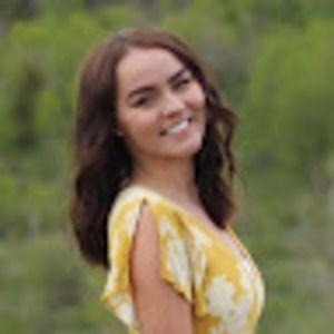 Meet your Posher, Olivia